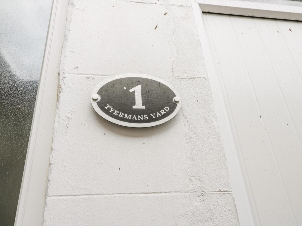24 Baxtergate Apartment Whitby Bagian luar foto