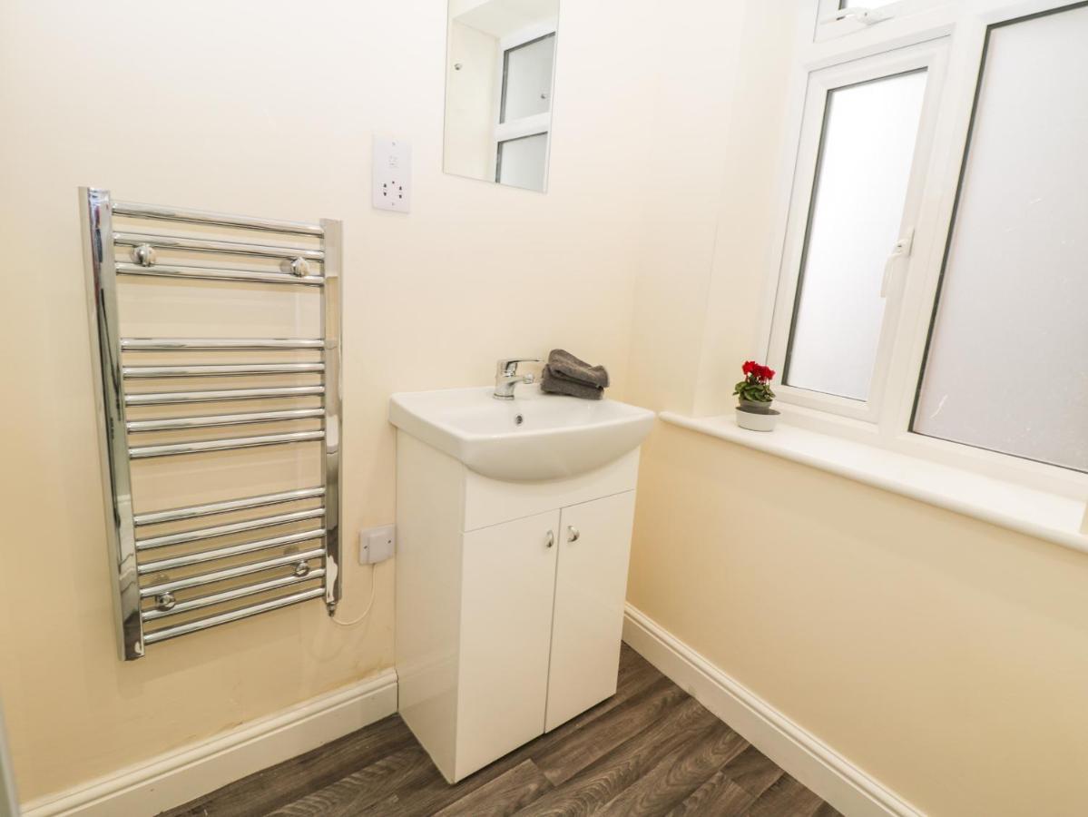 24 Baxtergate Apartment Whitby Bagian luar foto