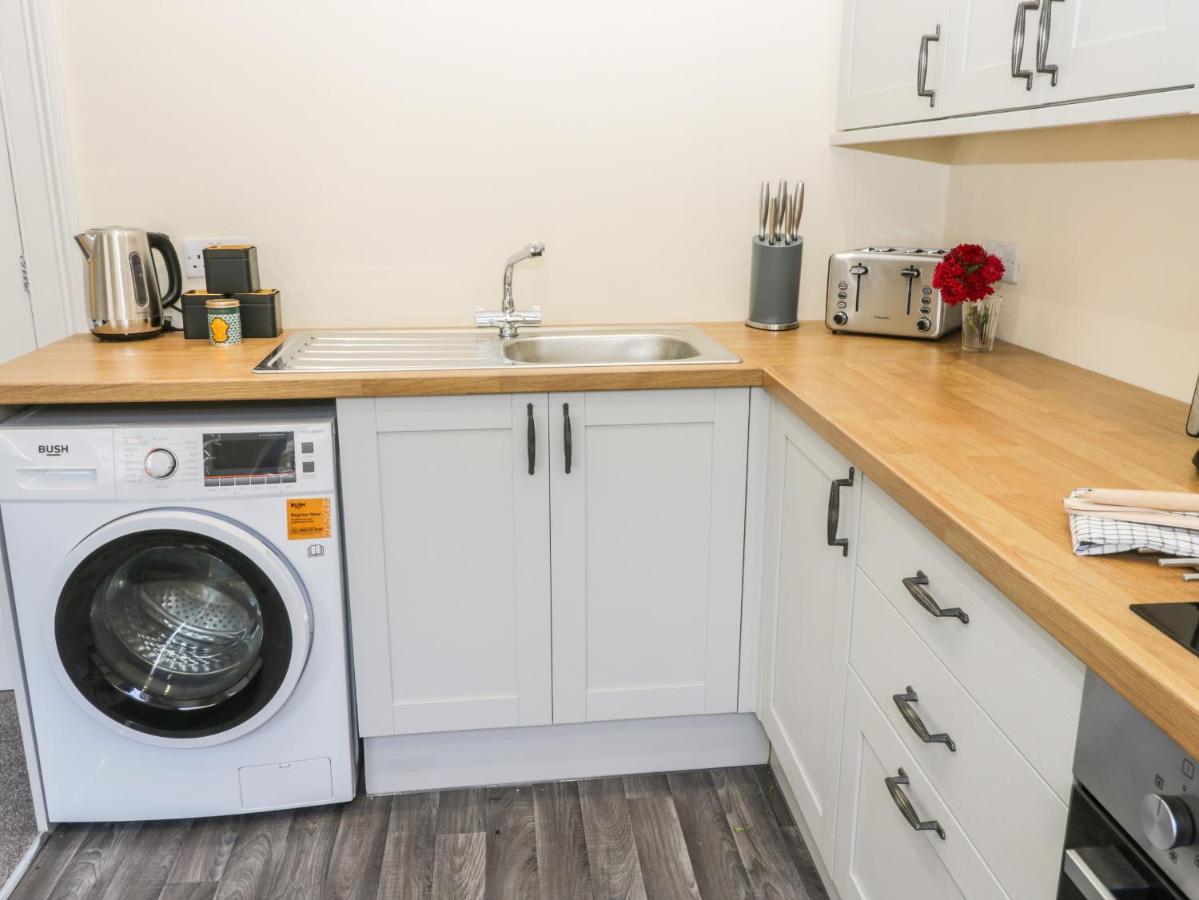 24 Baxtergate Apartment Whitby Bagian luar foto