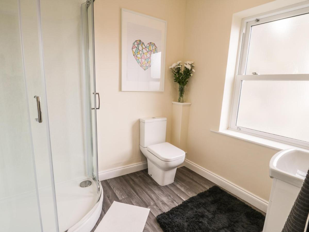 24 Baxtergate Apartment Whitby Bagian luar foto
